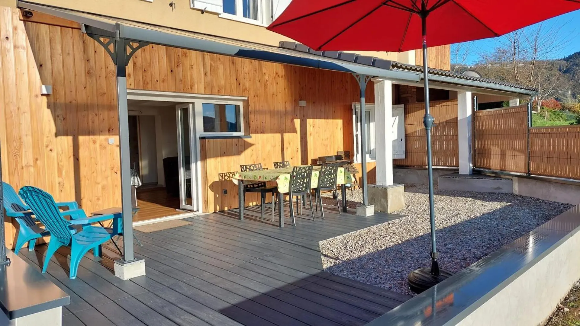 Gite De France La Marmotte Avec Terrasse Privative Proche Du Lac D'Aiguebelette Saint-Beron Appartement
